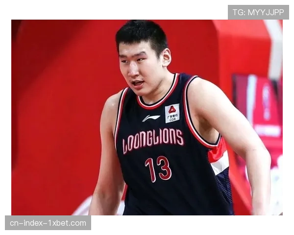 李炎哲脚踝伤势反复仅登场6分钟 新疆内线轮换告急